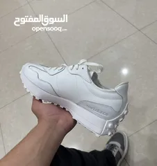  1 حذاء new balance نسائي