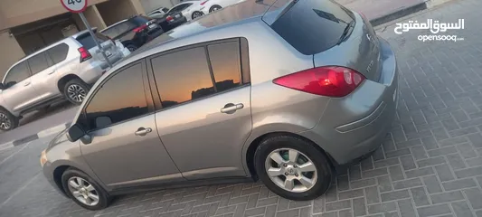  5 Nissan versa 2008