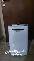  1 مزيل رطوبة dehumidifier