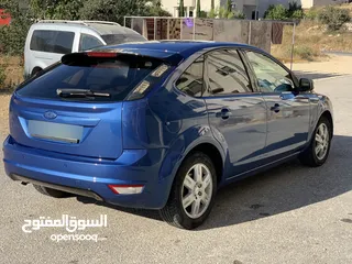  2 فورد فوكس 2009 لون كحلي اوتوماتيك 1600cc