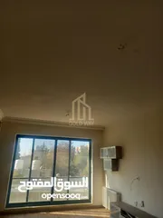  8 في أرقى مناطق خلدا شقة طابق ثاني 213م بتشطيبات راقية مسعر مميز / ref 9379