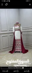  1 تطريز يدوي اثواب وبراويز وساعات وتوزيعات وكتابة بالتطريز على البلايز وصواني مطرزة ومرايات مطرزة