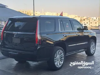  5 كاديلاك اسكاليد وارد الوكالة قاطع مسافة 29000km فقط صنف platinum