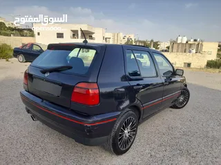 11 جولف موديل 1994 ماتور 1600 فتحة سنتر اصلي جهاز انذار  شصيات نظاف