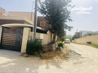  2 منزل للبيع  الموقع: بالقرب من مسجد باب السلام _ الرويمي_ عين زاره
