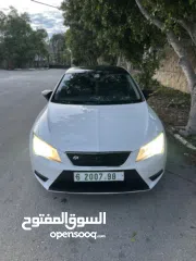  1 سيات ليون 2015 اوروبية الجيل الثالث 5F / مميزة جدا سبورت واقتصادية / جنين