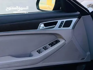  9 هونداي جينيسس بسعر ممتاز