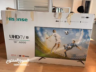  1 58” Hisense Tv