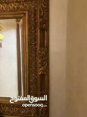  3 خزانه صغيره وطاوله ومرأه معتقه