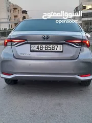  9 تويوتا كورولا هايبرد 2022