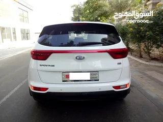  4 Kia Sportage GDI 2.4 L 2017 AWD White Well Maintained Urgent Sale