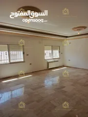  5 شقة مميزة - الجبيهة - 3نوم1ماستر - 220م - بلكونتين بإطلالــــه مميزة - قرب الخدمات العامة