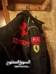  1 جكيت فيراري بحالة الوكالة