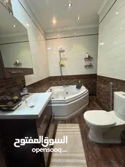  12 منزل دوبلكس طابقين للبيع حي عدن