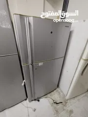  6 Hitachi refrigerator fridge is very good condition and good working