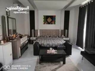  14 منزل للبيع في العامرات مدينة النهضه 11/1 الجفينه بالقرب من مسجد الإمام جابر بن زيد
