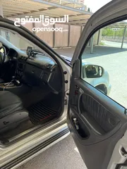  5 مرسيدس ML 350 موديل 2005 – بحالة ممتازة وعداد 172000 كم فقط ولم تُستخدم كثيرًا