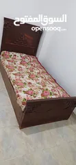  1 سرير بالمرتبه والموله للبيع