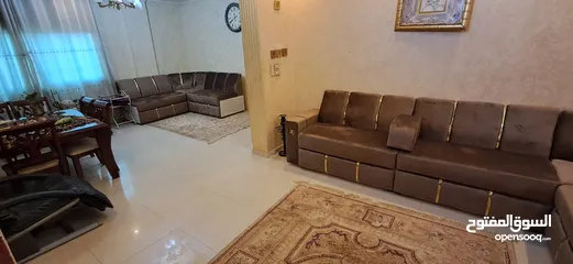  5 مجلس خليجى تفصيل بحال الوكاله للبيع فى اربد 34 مقعد بغطى 21 متر طولى