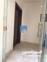  27 شقة أرضية فاخرة للبيع في الكرسي - قرب المخابرات 230م تشطيب سوبر ديلوكس