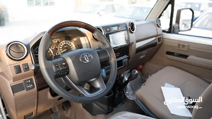  6 Toyota Land Cruiser Pickup 4.0 L