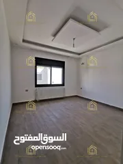  7 شقة دوبلكس ثالث مع روف جديد لم يسكن في أرقى واجمل مناطق خلدا