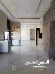  6 شقة دوبلكس ثالث مع روف جديد لم يسكن في أرقى واجمل مناطق خلدا
