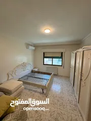  14 شقة مميزة  للبيع في الرابية بسعر لقطه