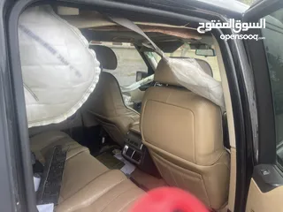  7 رنج روفر فوج للبيع على ضربتها