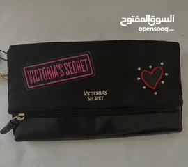  2 حقيبة يد - حقيبة كتف مع حزام سوداء من فيكتوريا سيكريت  Clutch Bag-Crossbody Bag Victoria's Secret