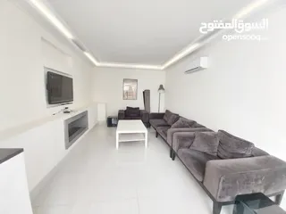  26 شقة مفروشة للإيجار 240م2 ( Property 10988 )