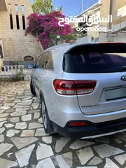  4 كيا سورينتو 2017  Kia sorento 2017 حاله ممتازه  2200ccبسعر مناسب.