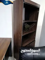  11 خزانه ومكتبه للكتب وللملفات