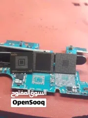  4 خدمة تصليح الهواتف و الايباد  متوفر شاشات وجميع قطع الغيار بأسعار الجملة ضمان على جميع الخدمات