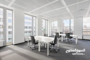  6 Open plan office space for 15 persons in Muscat, Pearl Square