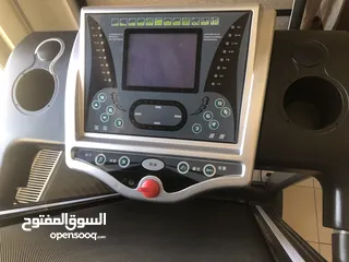  3 تردميل بحالة ممتازة
