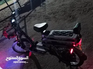  6 دراجة كهربائية بحالة الوكالة