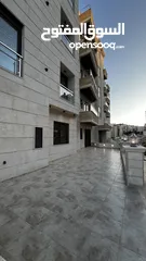  3 شقة للبيع طابق ارضي 95م مع ترس 50م (سكنية - استثمارية) في ديرغبار شارع ال 60 ، مطبخ راكب ، تدفئة غاز