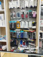  24 بضاعة محل للبيع