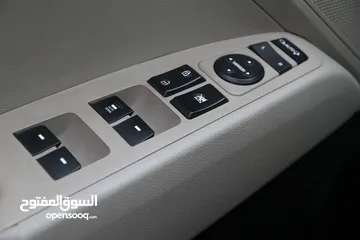  8 هيونداي النترا  موديل : 2017 سعة المحرك : 1.6L قطعة مسافة : 33.000 KM فحص كامل بدون ملاحظات