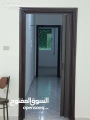  7 شقه للايجار في منطقة البيادر حي الرونق خلف النادي الاهلي