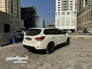  4 نيسان باثفندر black edition