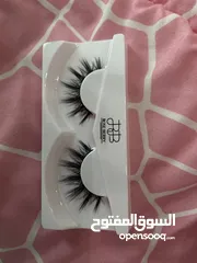  1 رموش كبيرة وطويله