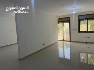  2 استوديو  للبيع في سطح مرحبا