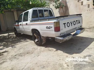  4 بكب تويوتا هايلوكس دبل كمين
