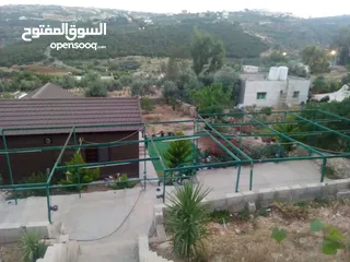  2 كوخ خشبي تصميم اوروبي مفروش اطلاله رائعه السعر 56000 ... من المالك مباشره ...