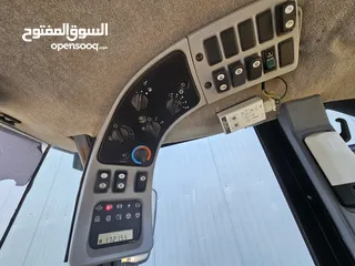  19 لودر كاتربلر 966H بحالة ممتازة للبيع بسعر مغري