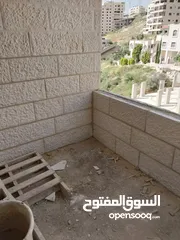  24 ابو عميد للمقاولاتتكحيل حجر وتلبيس حجر وقصارة داخلي وخارجي وقصارة عتيكوت وعمل شلالات عزل اسطح وجدران