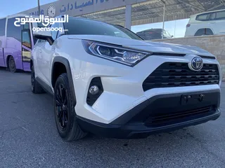 10 TOYOTA RAV4 XLE PREMIUM