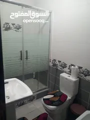  5 شقة فاخرة ومميزة للبيع